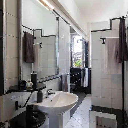 The 4th Floor Guest house *